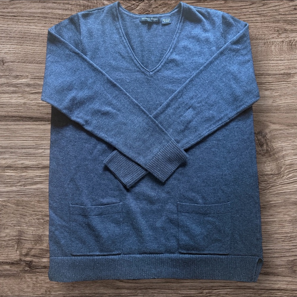JEANNE PIERRE 100% cotton sweater. Size M.